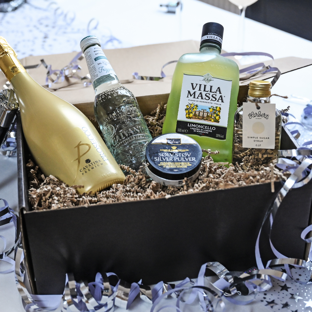 Limoncello Spritz, Limoncello, Prosecco, Sukkersirup, Danskvand, Sølvstøv